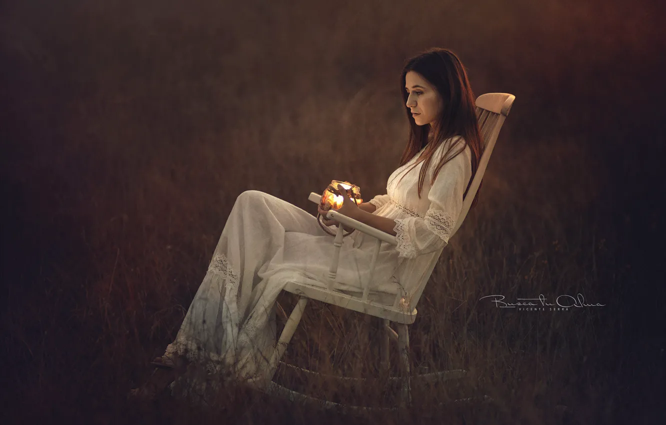 Фото обои грусть, девушка, свеча, платье, Мария, Vicente Serra