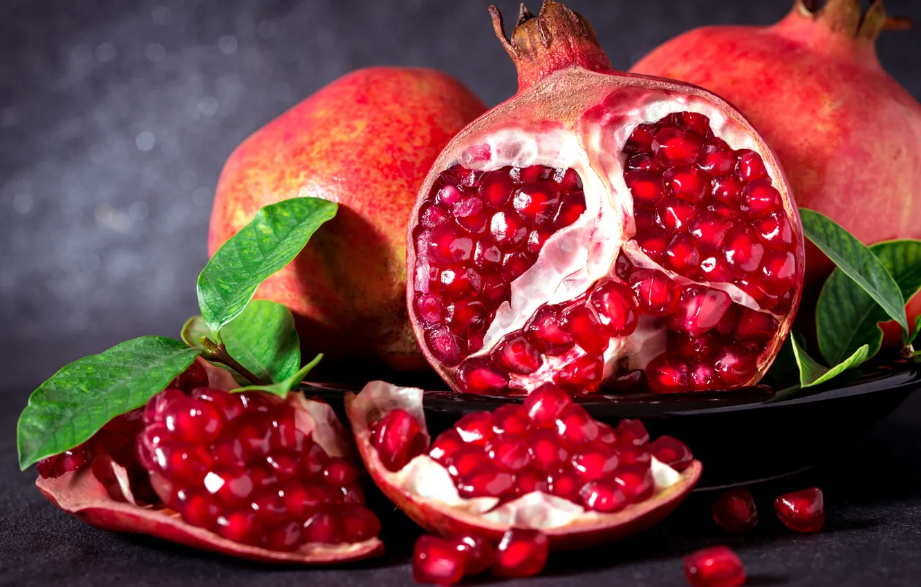 Фото обои зерна, плоды, листики, leaves, гранат, fruits, grains, pomegranate