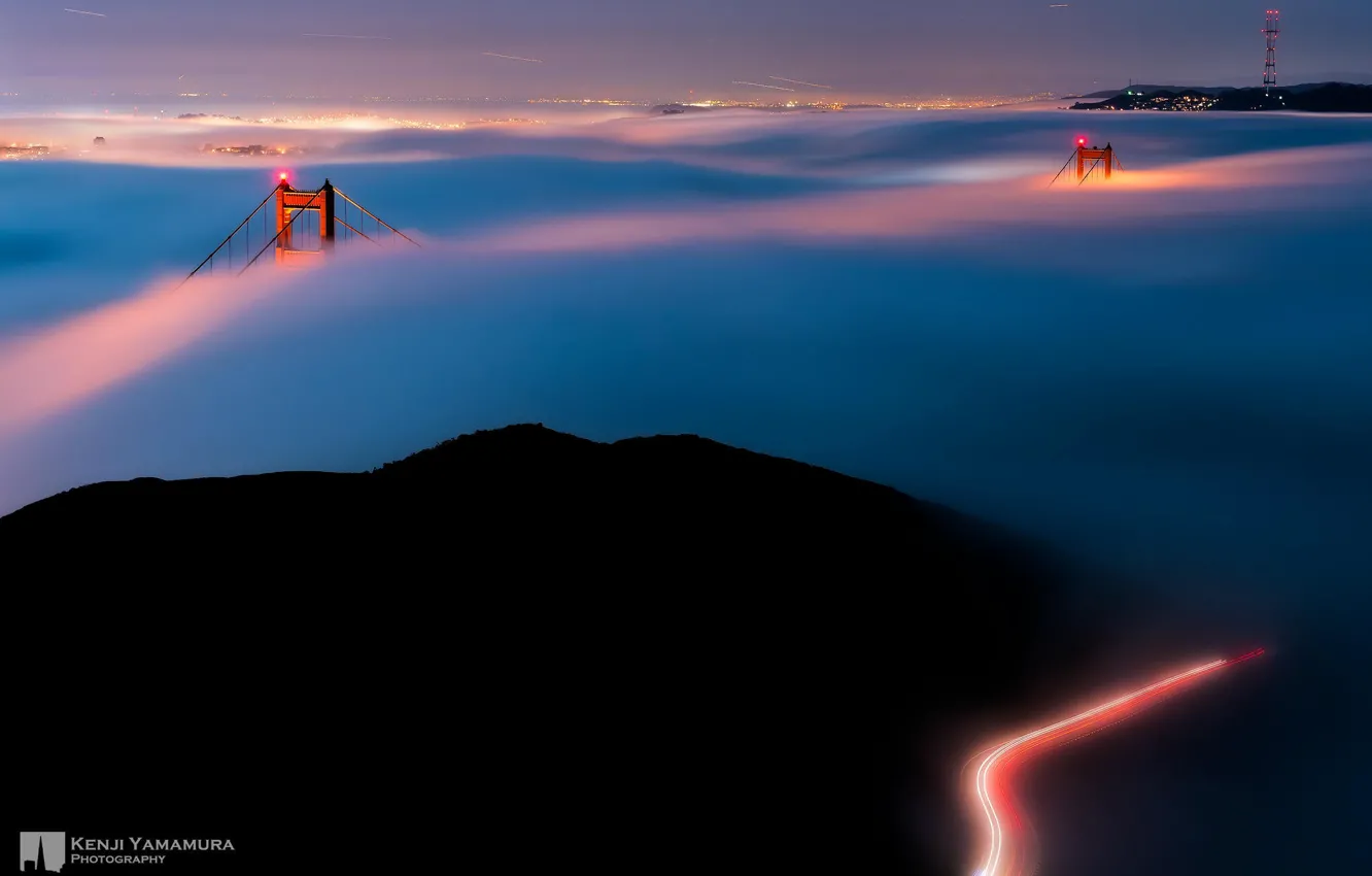 Фото обои огни, туман, Сан-Франциско, photographer, мост Золотые Ворота, Kenji Yamamura