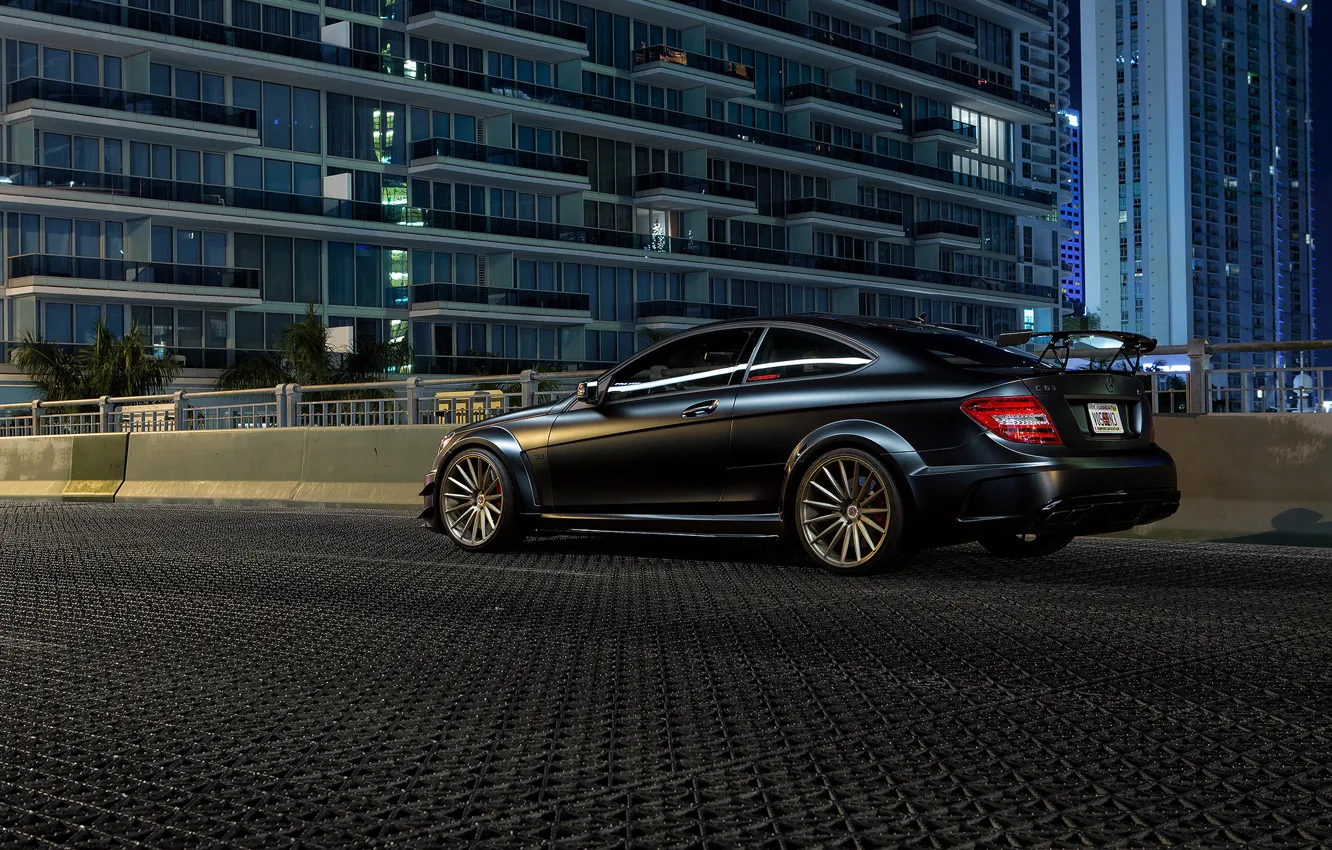 Фото обои Mercedes-Benz, black, AMG, rear, C63, C-Klasse