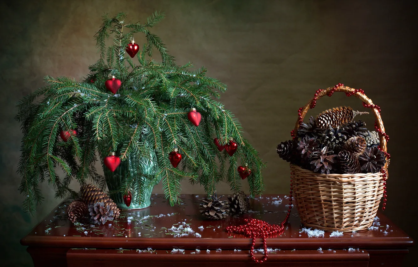 Фото обои украшения, ветки, праздник, корзина, игрушки, новый год, ель, бусы