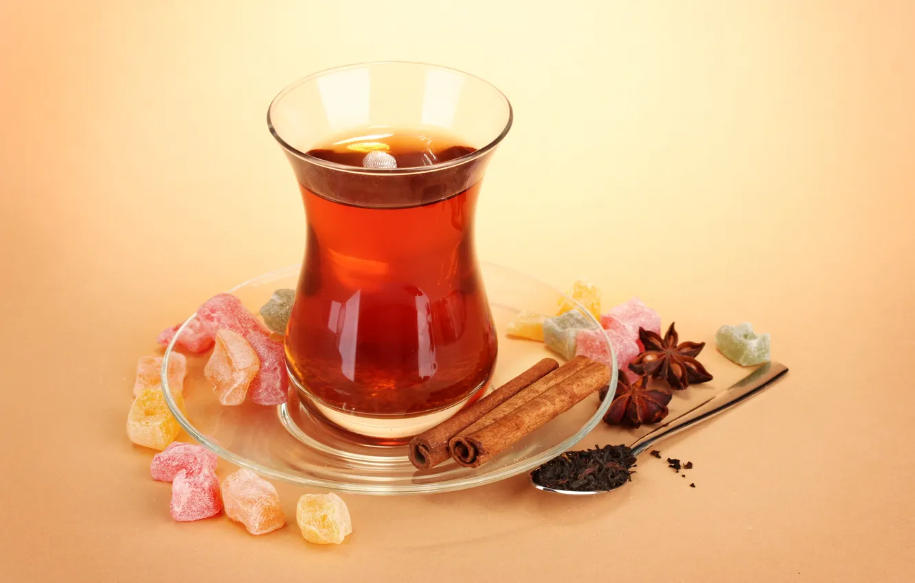 Фото обои чай, ложка, корица, заварка, анис, цукаты