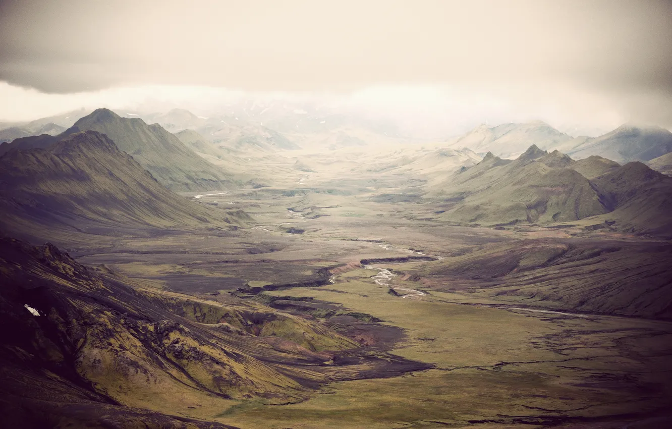 Фото обои горы, долина, Исландия, зеленые склоны, ayline olukman Photography