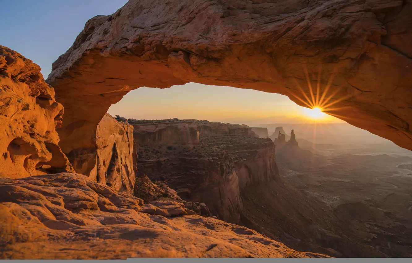 Фото обои небо, лучи, закат, скалы, арка, сша, Arches National Park, uta