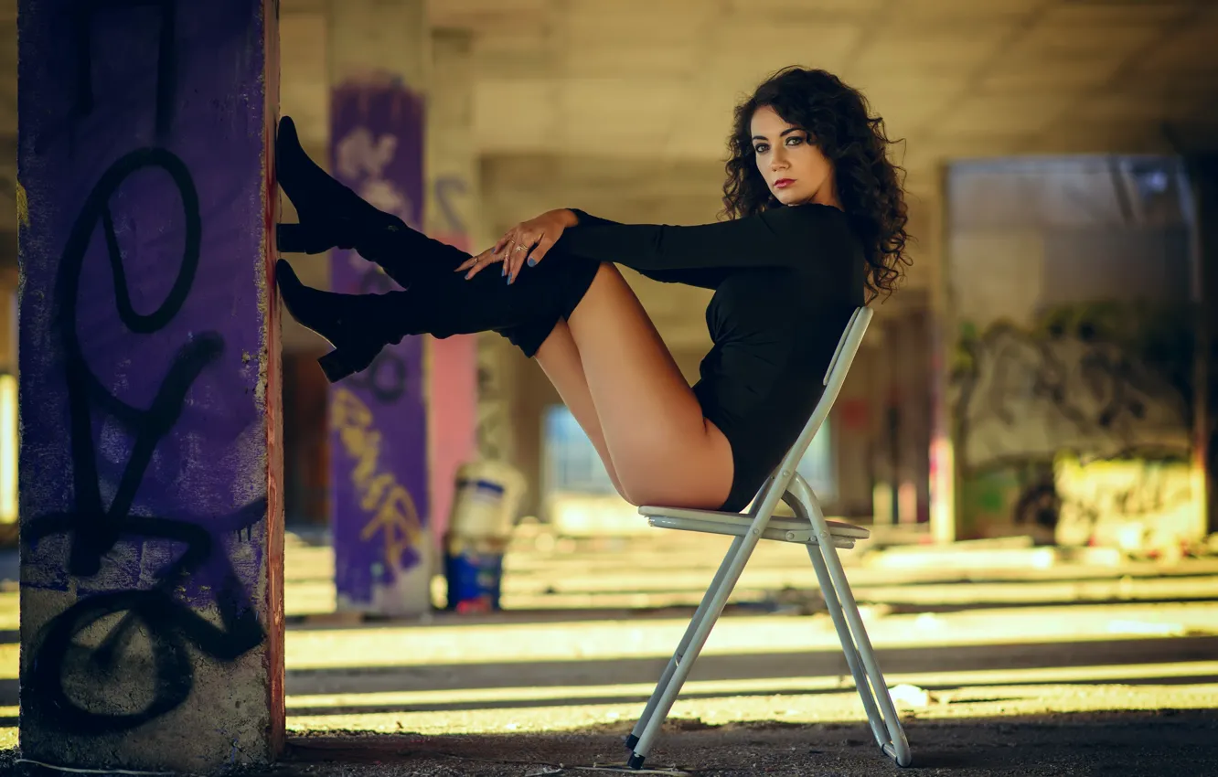 Фото обои девушка, поза, Rosa