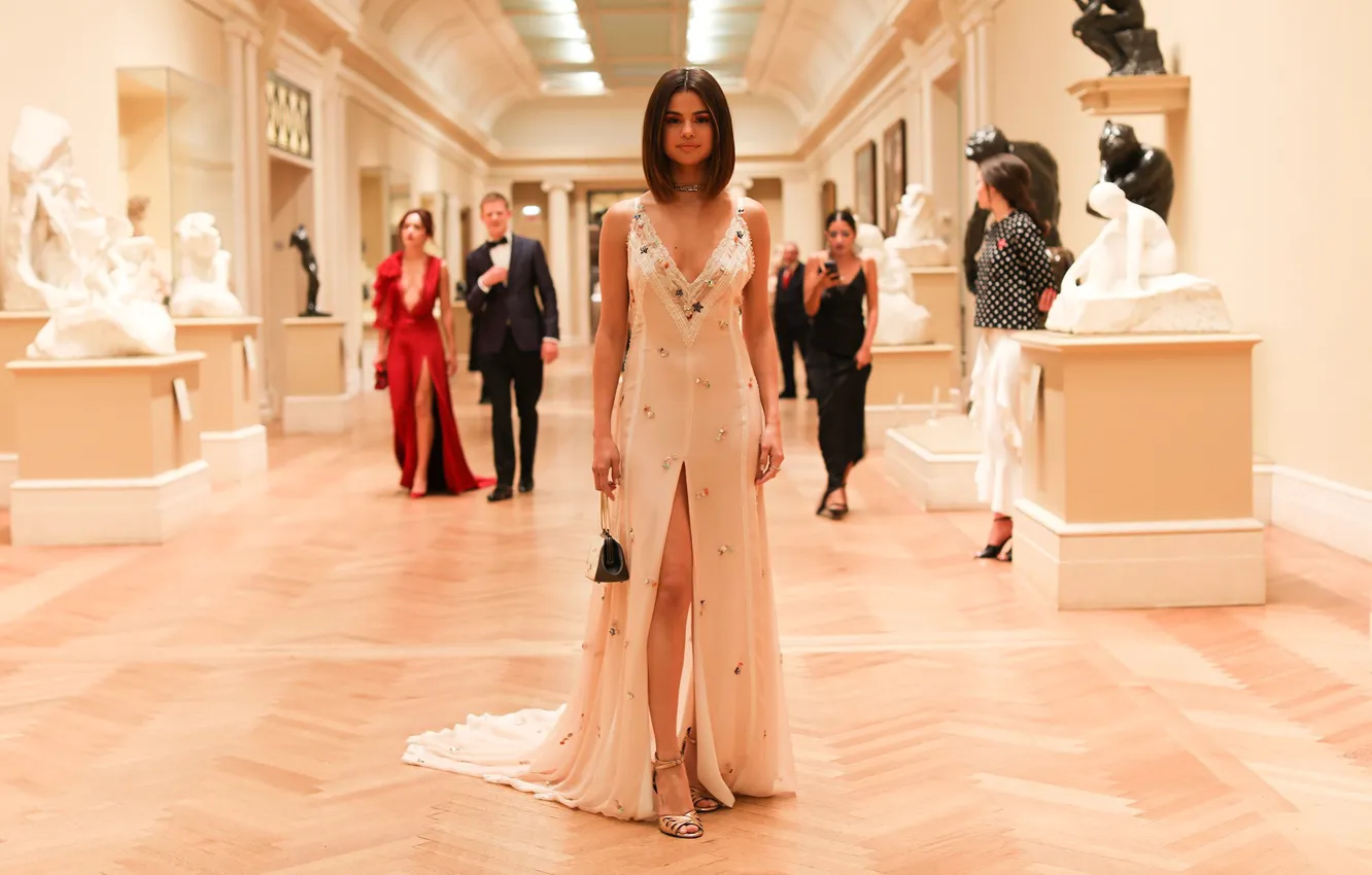 Фото обои стрижка, знаменитость, длинное платье, Selena Gomez