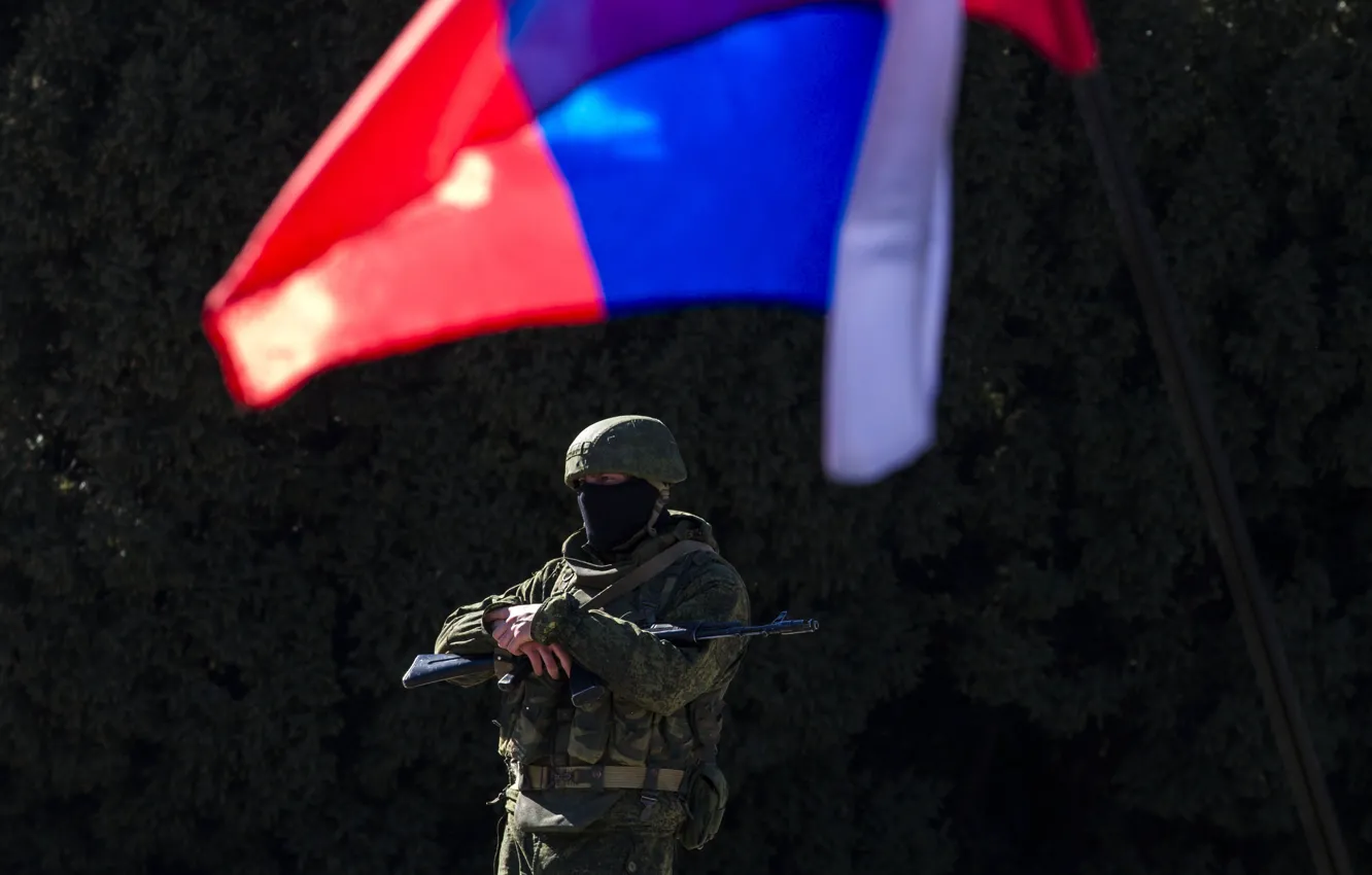 Фото обои флаг, солдат, Россия, Крым