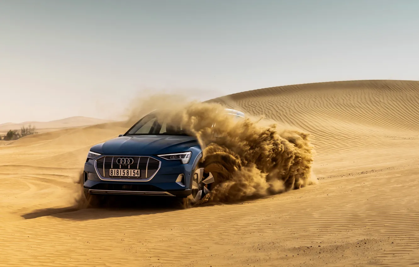 Фото обои песок, синий, Audi, E-Tron, 2019