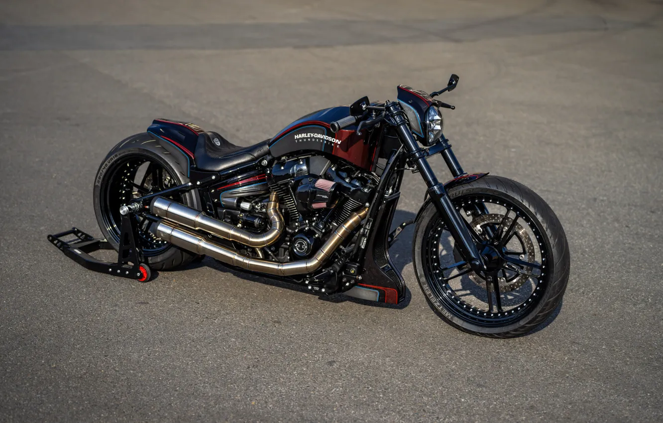 Фото обои Front, Harley-Davidson, Tuning, Softail, Breakout, Customized, Thunderbike, Custombikes