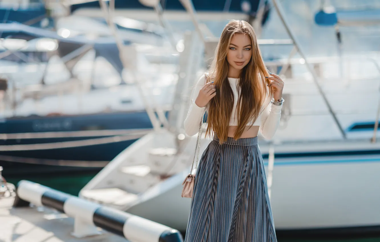 Фото обои взгляд, девушка, яхты, причал, длинные волосы, Ника Гикалюк, Юлия Хандогина-Барышникова