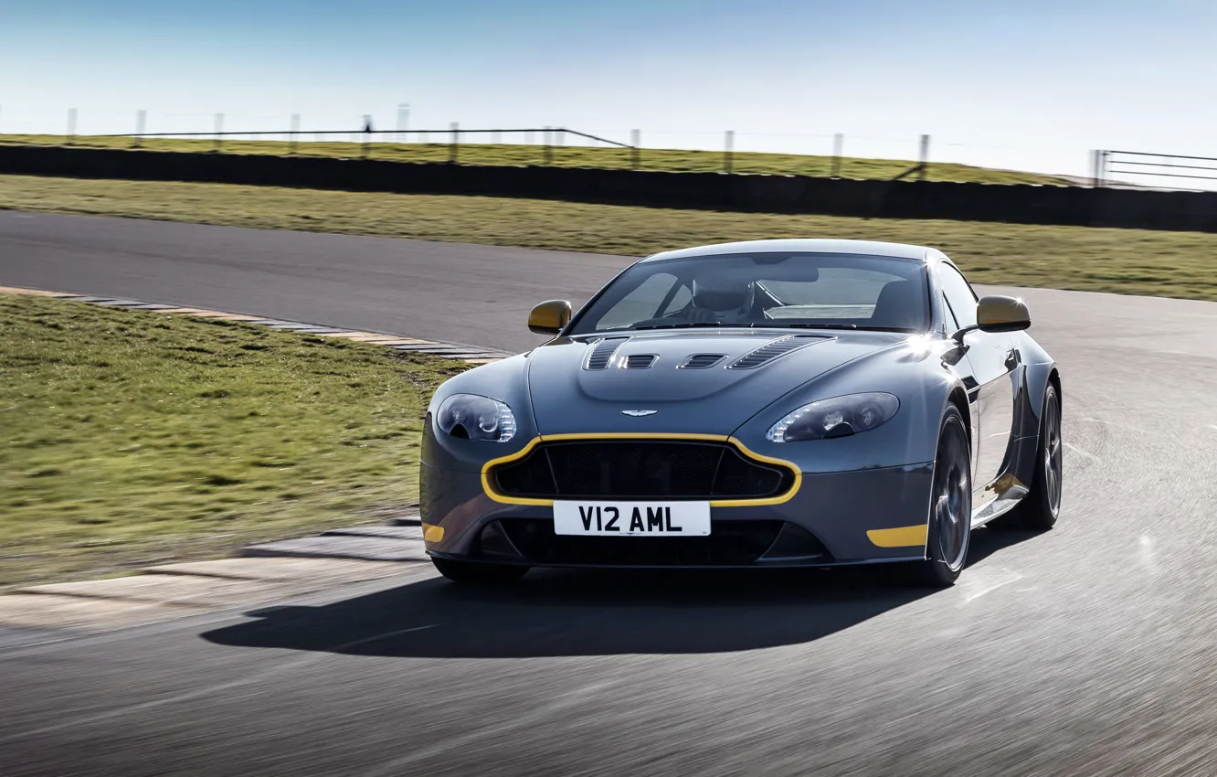 Фото обои car, Aston Martin, скорость, поворот, автомобиль, road, V12, speed