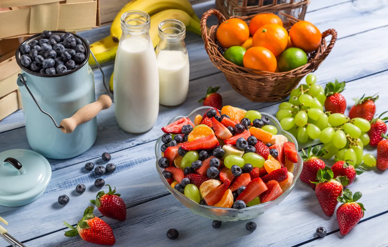 Фото обои черника, клубника, виноград, десерт, fruit, strawberry, мандарин, фруктовый салат