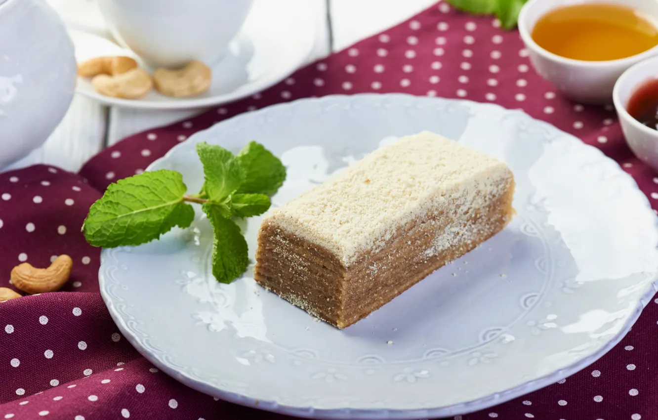 Сладкий запеть. Чай с тортом. Чай с тортом медовик. Tea and Cake. Фото Tea Cake.