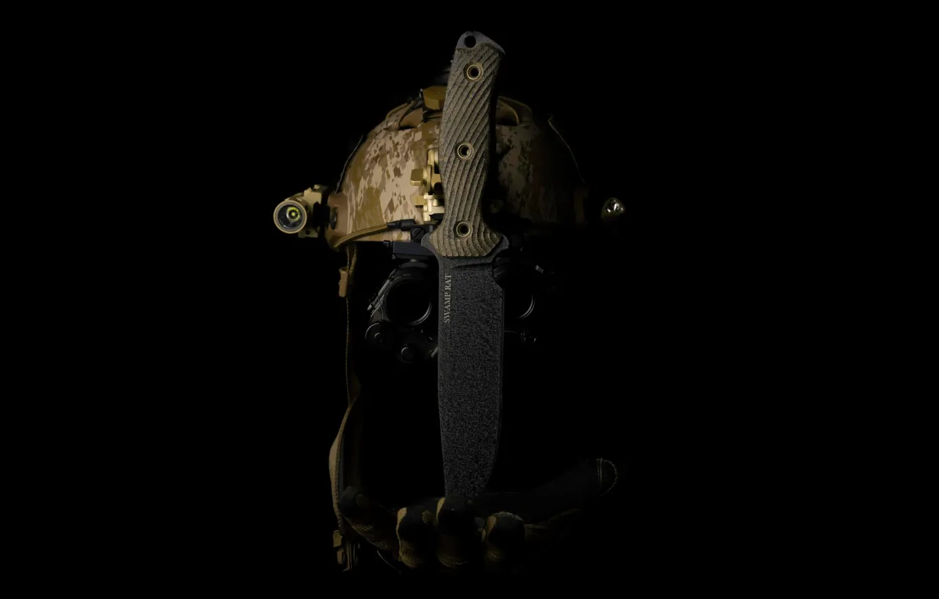 Фото обои нож, шлем, каска, холодное оружие
