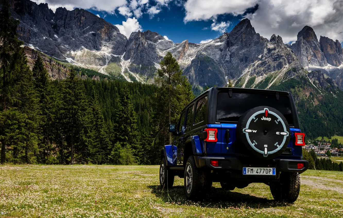 Фото обои синий, внедорожник, вид сзади, 4x4, Jeep, 2019, Wrangler Unlimited 1941 Sahara