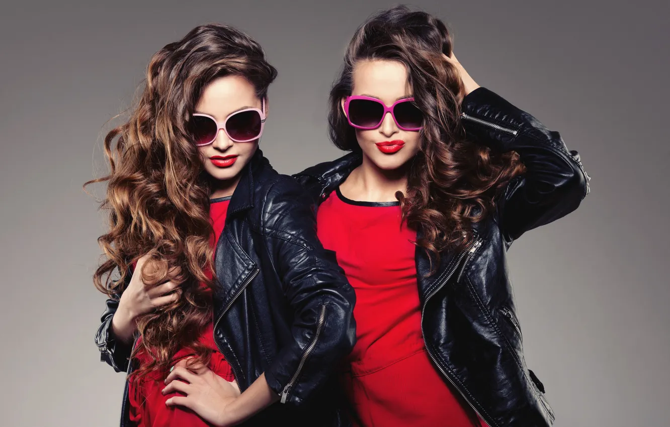 Фото обои стиль, девушки, волосы, очки, лица, модели, куртки