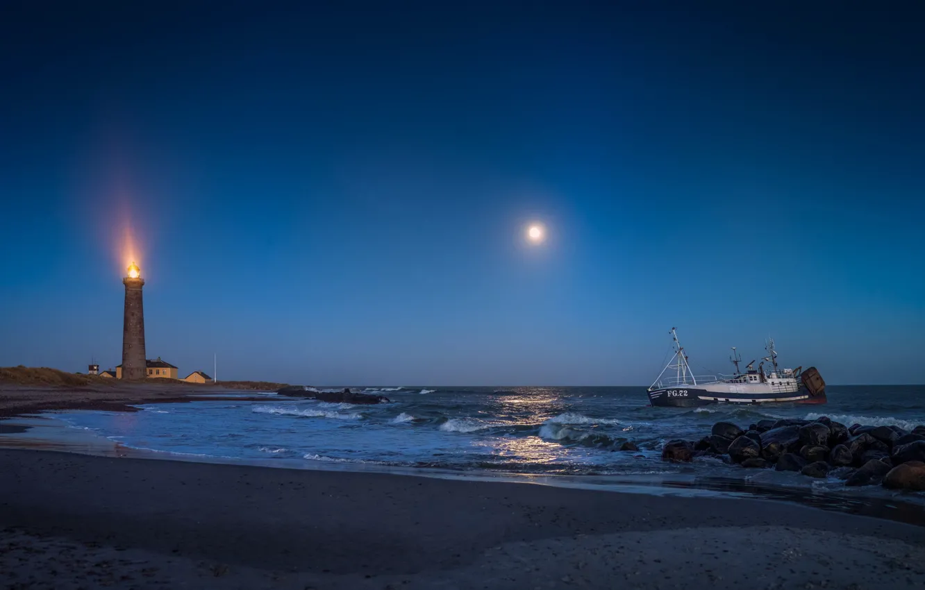 Фото обои море, пейзаж, ночь, маяк, корабль