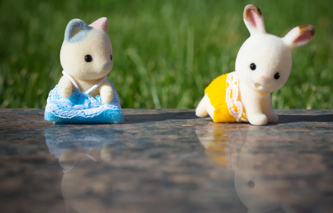 Фото обои green, sun, toys, families, sylvanian