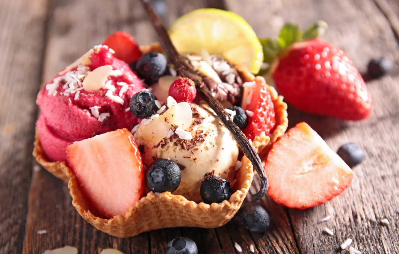 Фото обои ягоды, мороженое, клубничное, ванильное, Oxana Denezhkina