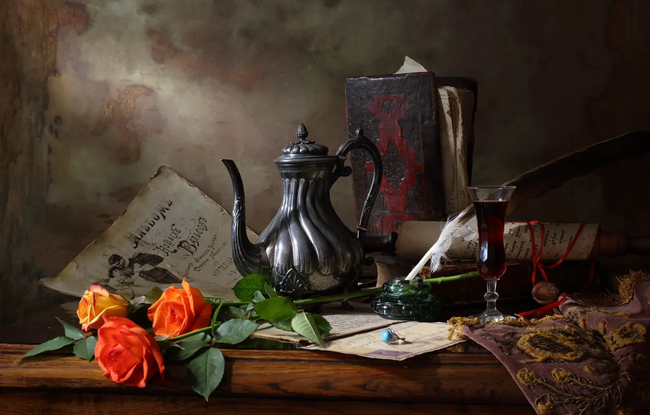Фото обои цветы, перо, вино, бокал, розы, кольцо, книга, украшение