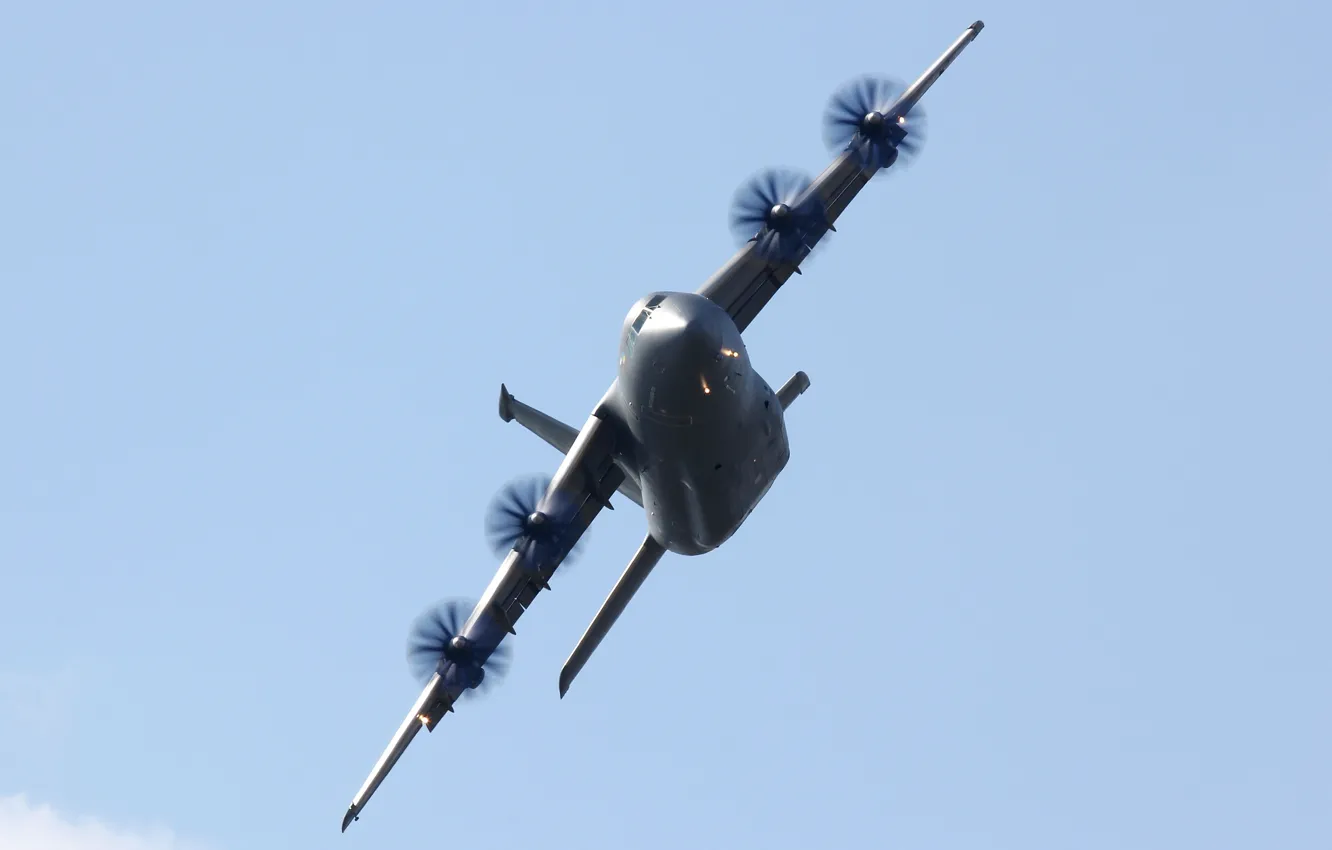 Фото обои небо, самолёт, военно-транспортный, Антонов, Ан-70
