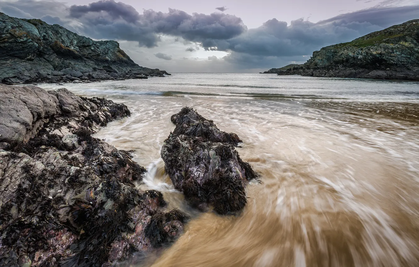 Фото обои waves, clouds, rocks, Sea, inlet