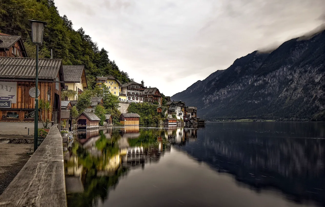 Фото обои горы, озеро, отражение, дома, Австрия, Альпы, фонарь, набережная