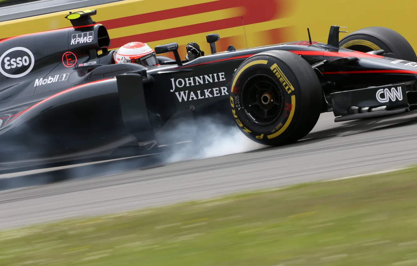 Фото обои McLaren, Дым, Formula 1, Jenson Button, MP4-30, Торможение