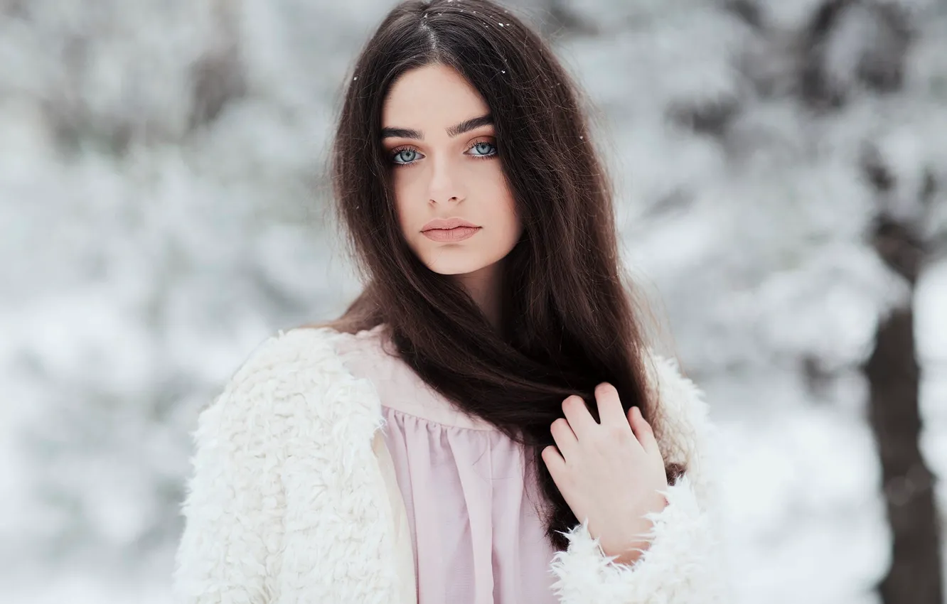 Фото обои зима, девушка, брюнетка, шуба