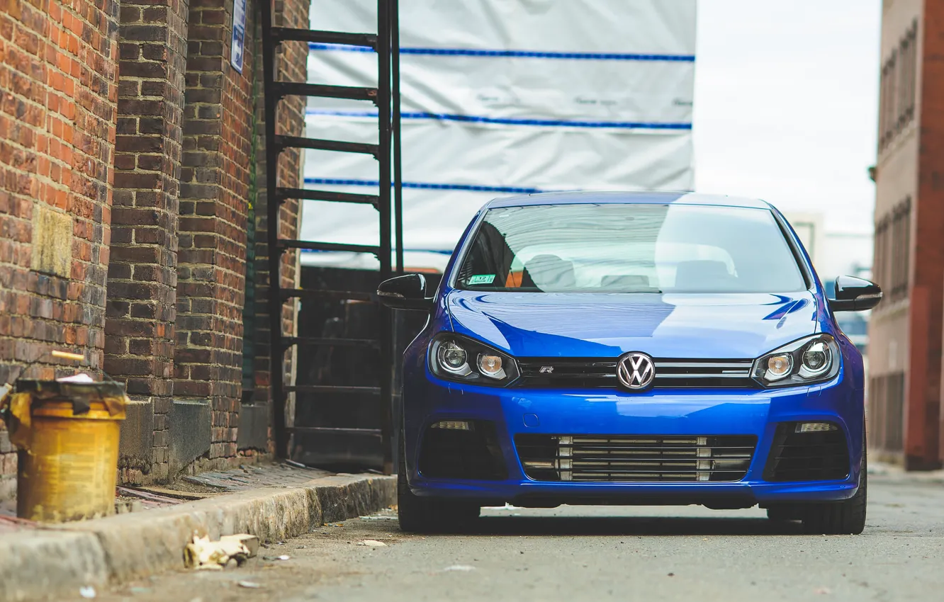 Фото обои синий, volkswagen, лестница, гольф, blue, фольксваген, golf R