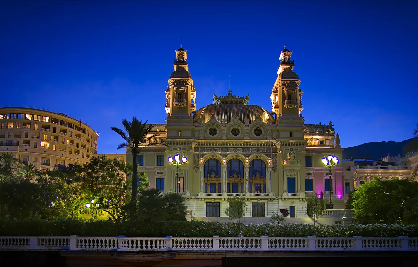 Фото обои ночь, огни, пальмы, фонари, дворец, Монако, Monte Carlo, Casino