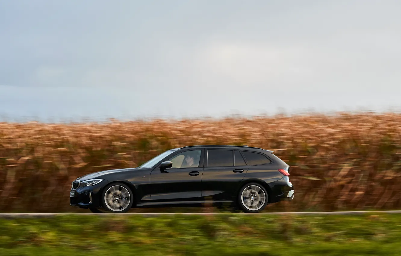 Фото обои чёрный, BMW, вид сбоку, 3-series, универсал, 3er, 2020, 2019