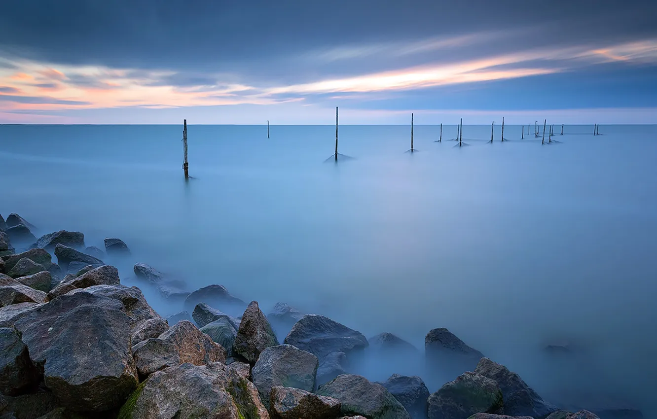 Фото обои закат, озеро, камни, Нидерланды