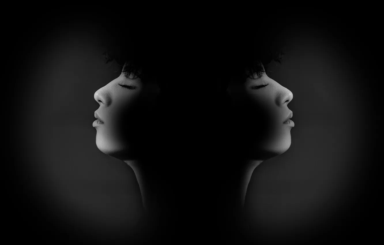 Фото обои woman, shadows, black and whie, reflection in mirror