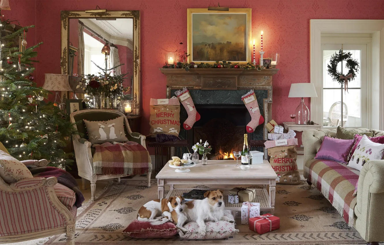 Фото обои украшения, тепло, елка, свечи, Новый Год, Рождество, камин, шампанское