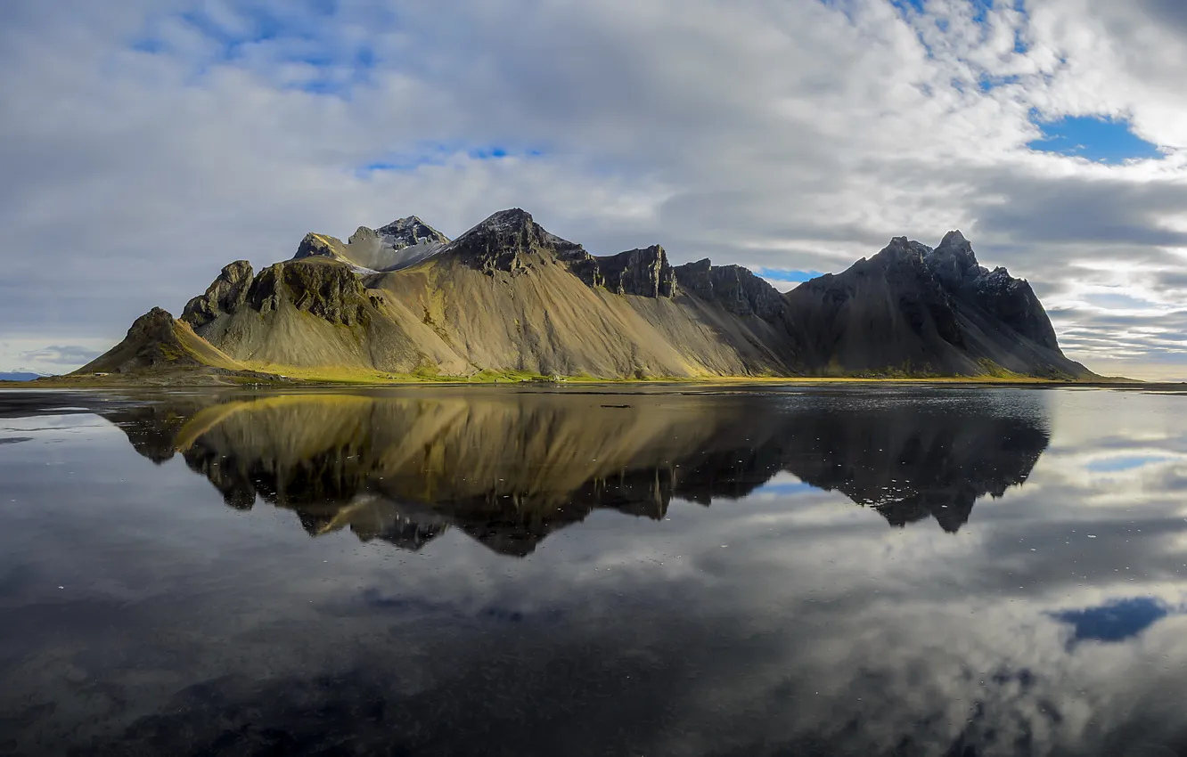 Фото обои Mountain, Iceland, Reflection