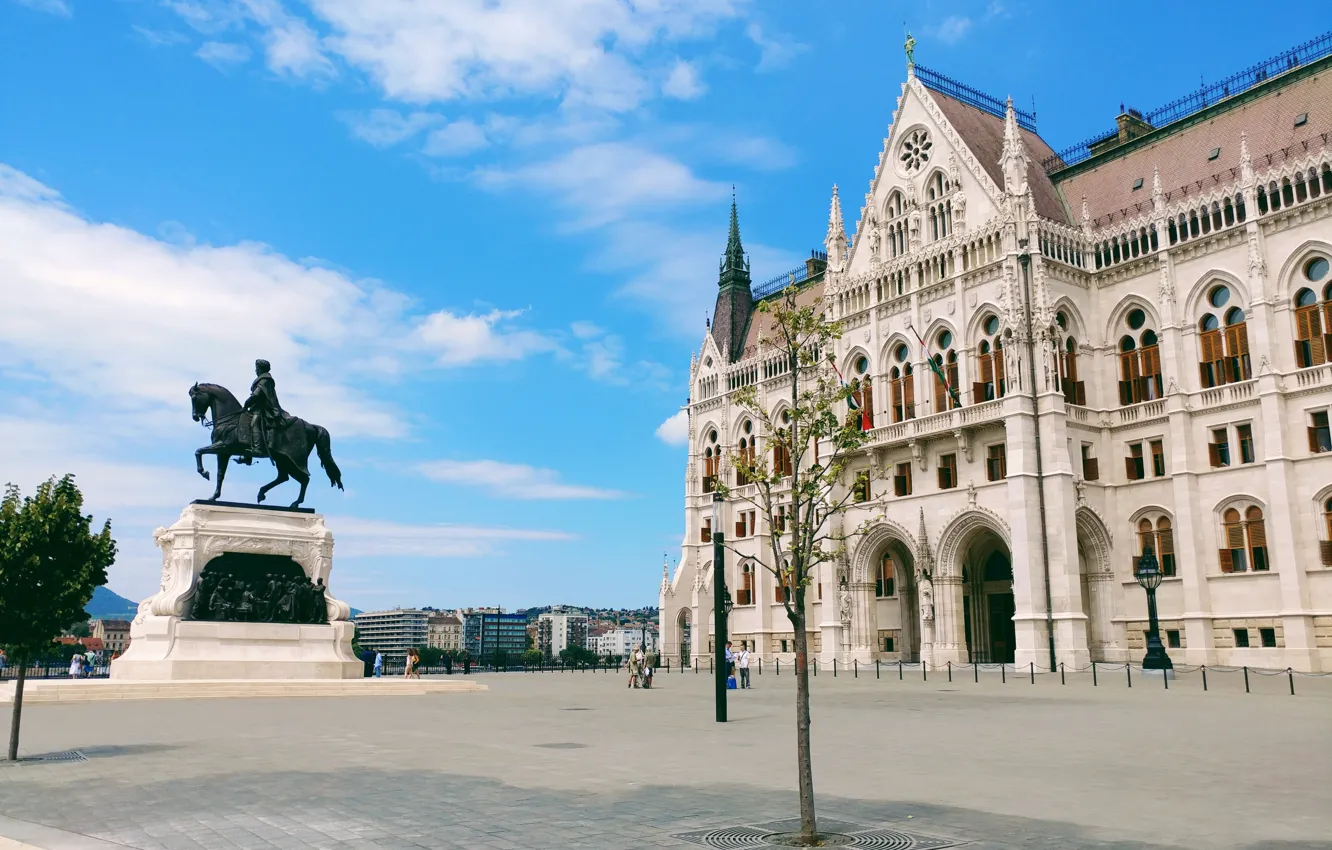 Фото обои небо, облака, здание, площадь, памятник, архитектура, Венгрия, Hungary