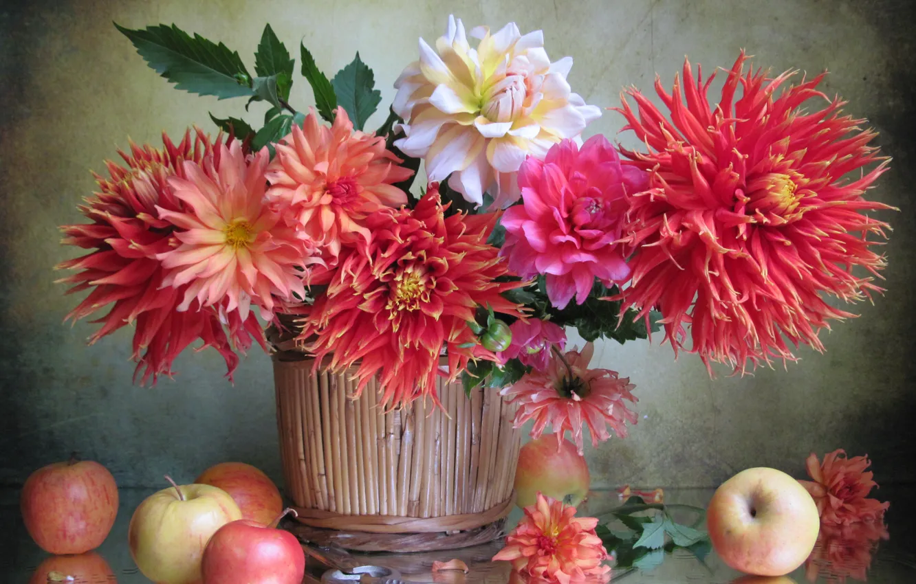 Фото обои цветы, яблоки, фрукты, георгины, кашпо