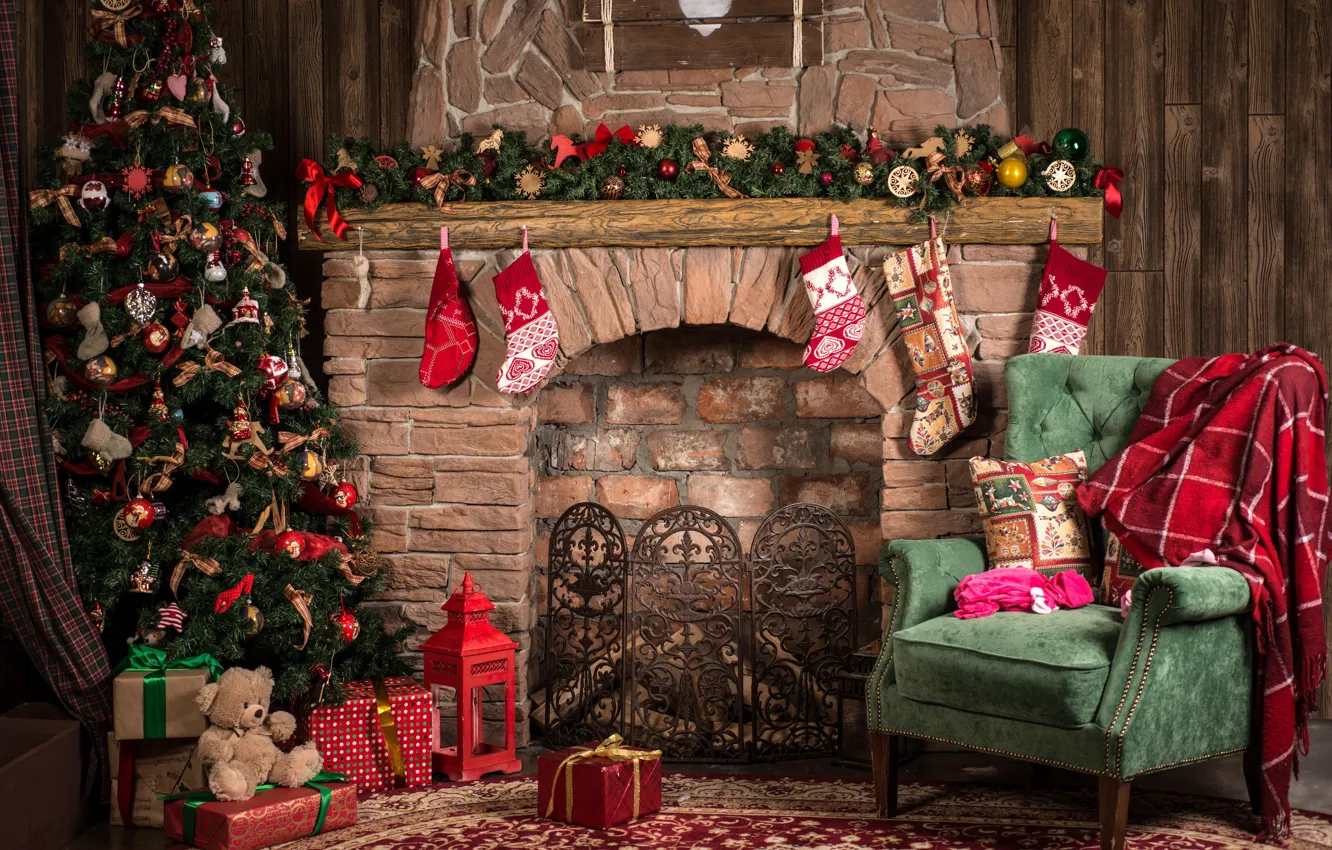 Фото обои игрушки, елка, кресло, Рождество, подарки, Новый год, ёлка, камин