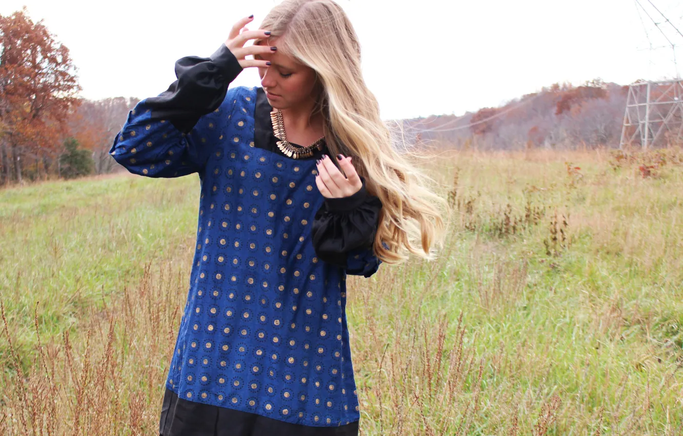 Фото обои поле, девушка, природа