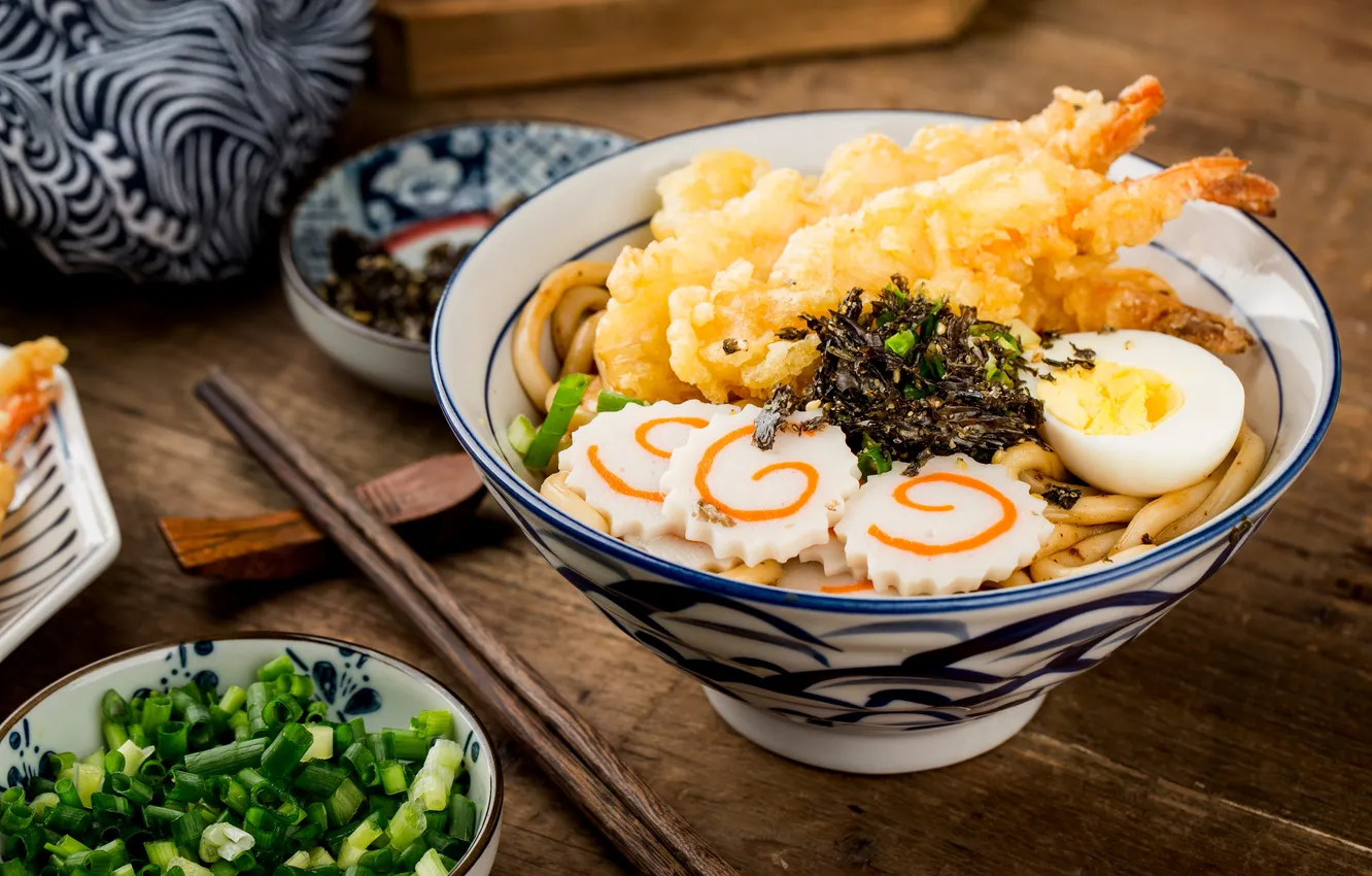 Фото обои shrimp, fried, bowl, chopsticks, noodles, seaweed, culture, prawn