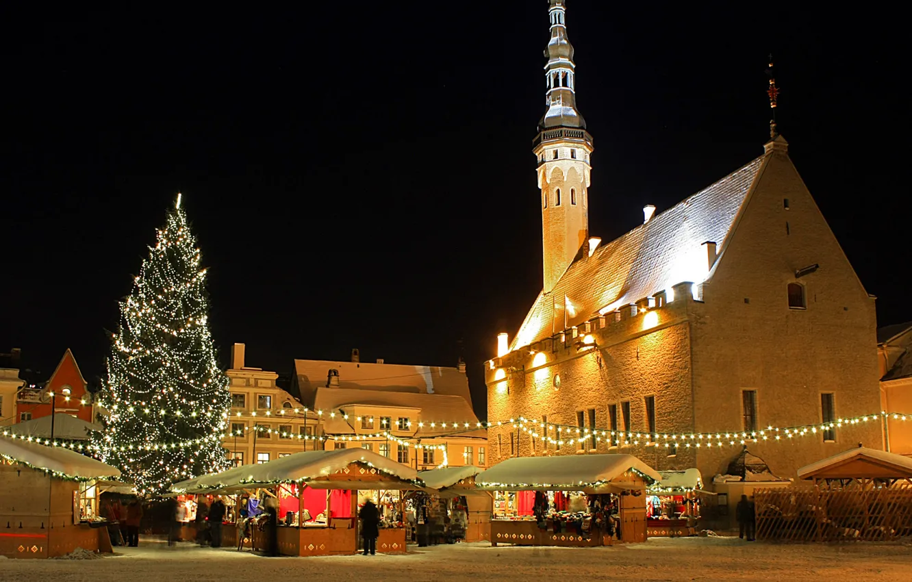 Фото обои огни, елка, дома, рождество, Эстония, Таллин, Tallinn, базарчик