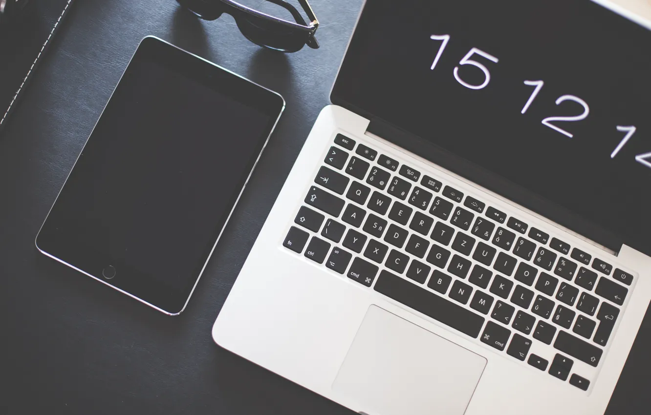 Фото обои время, стол, часы, apple, очки, mac, ipad, glasses