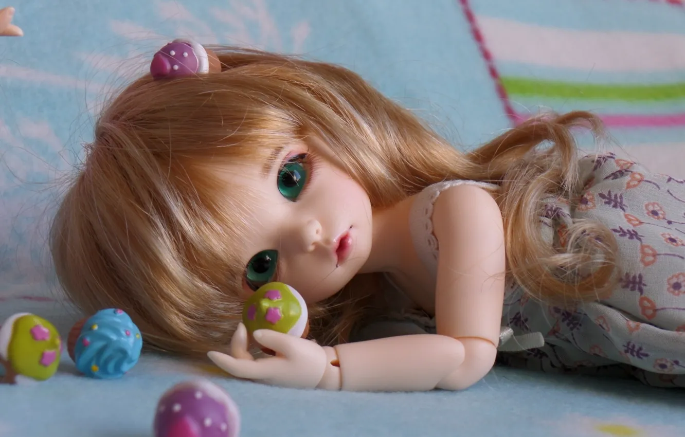 Фото обои волосы, игрушки, кукла