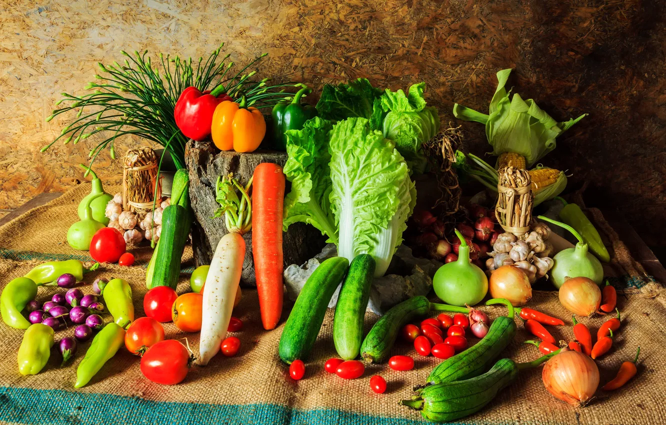 Фото обои кукуруза, урожай, лук, перец, натюрморт, овощи, томат, чеснок