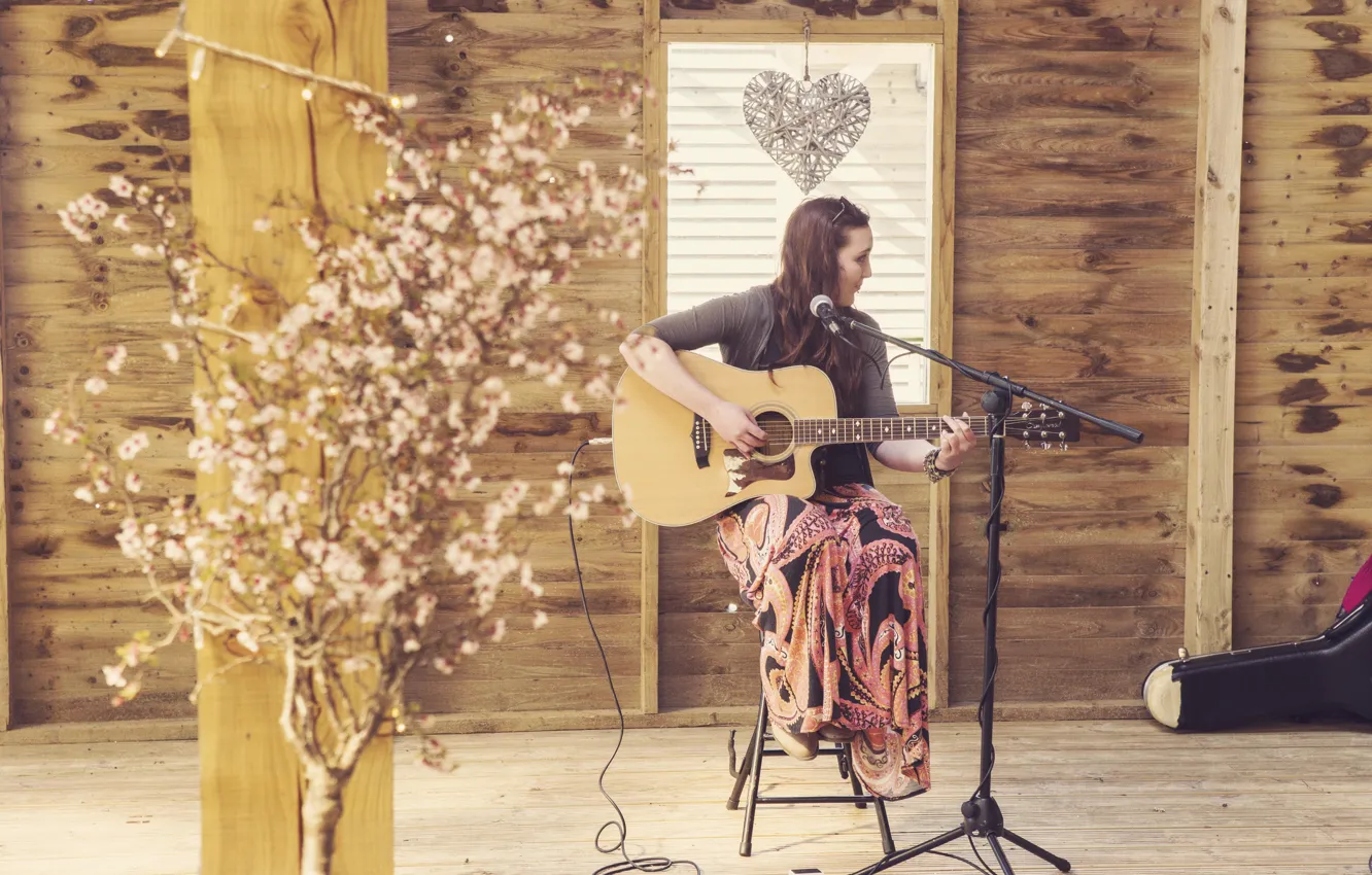 Фото обои music, guitar, heart, wood, flowers, microphone, window, singer