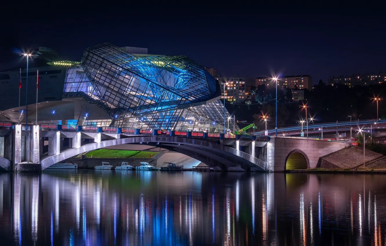 Фото обои вода, ночь, мост, Франция, France, Lyon, Лион, блики на воде