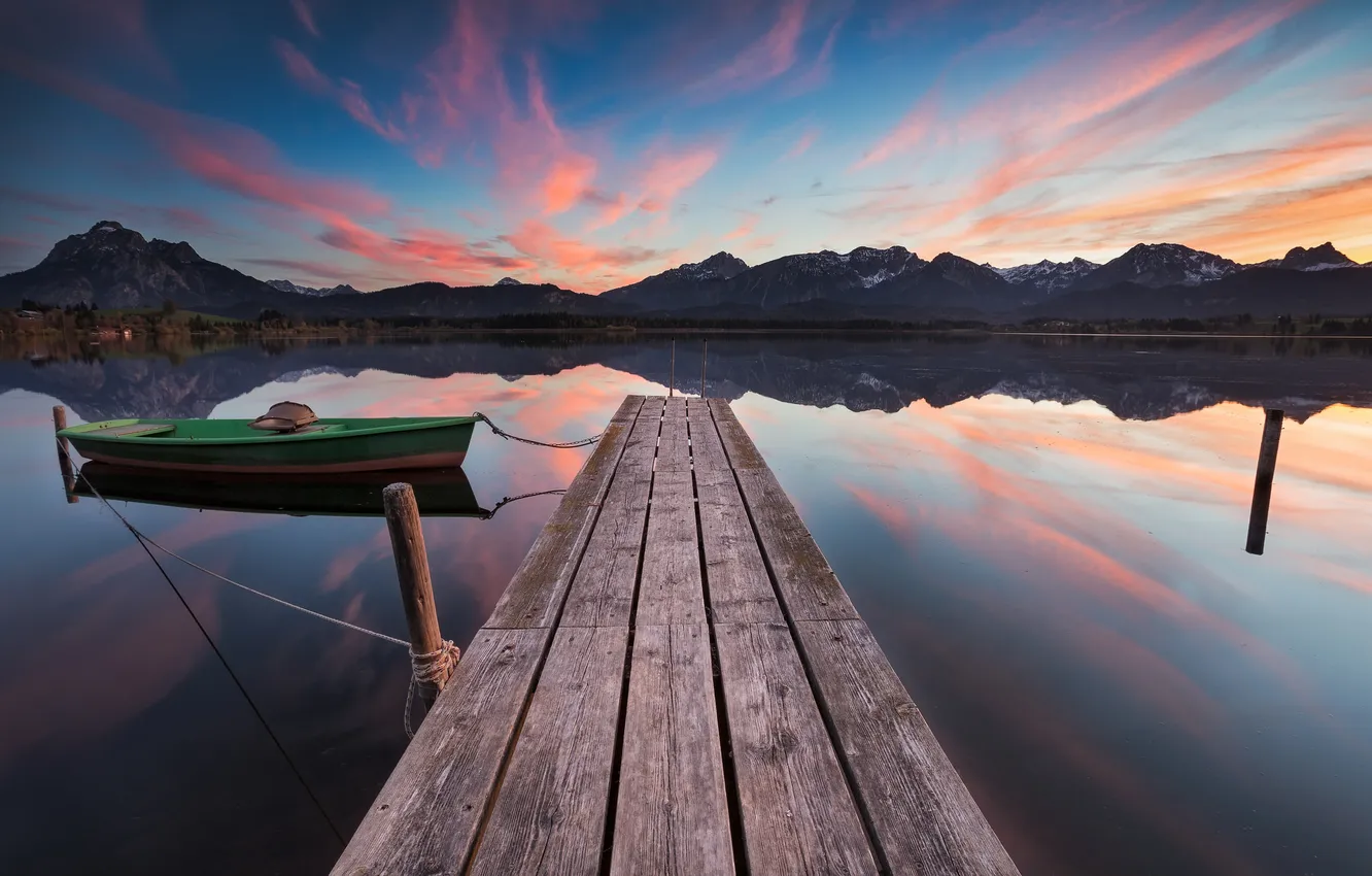 Фото обои пейзаж, озеро, лодка