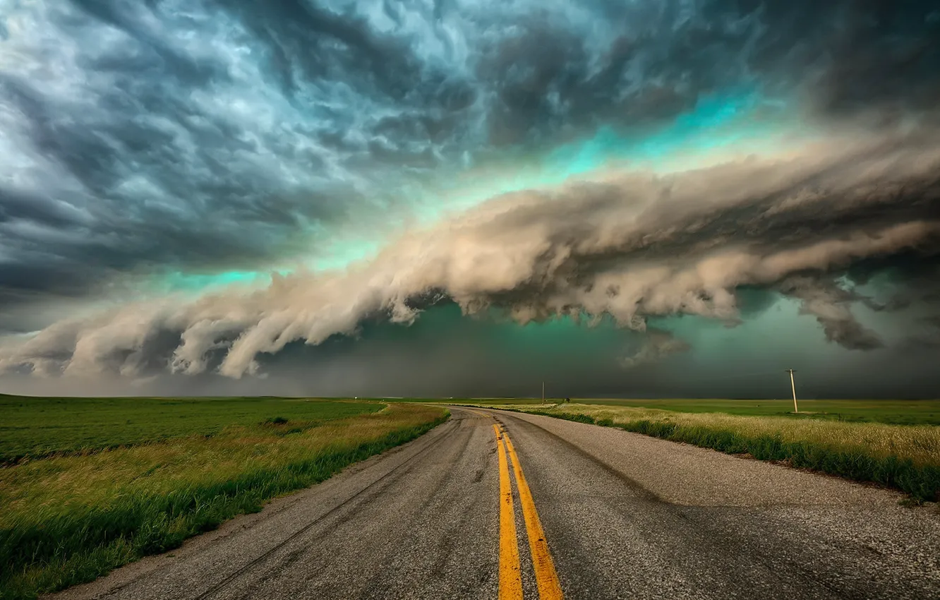 Фото обои дорога, поле, небо, облака, тучи, шторм