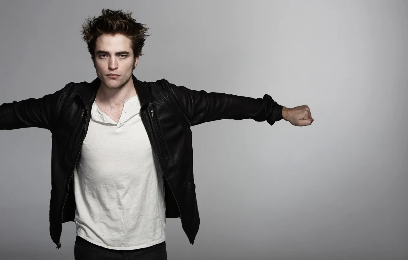 Фото обои лицо, джинсы, куртка, мужчина, Robert Pattinson, Роберт Паттинсон